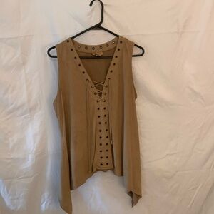 Sleeveless tan shirt ties top the front large very cute